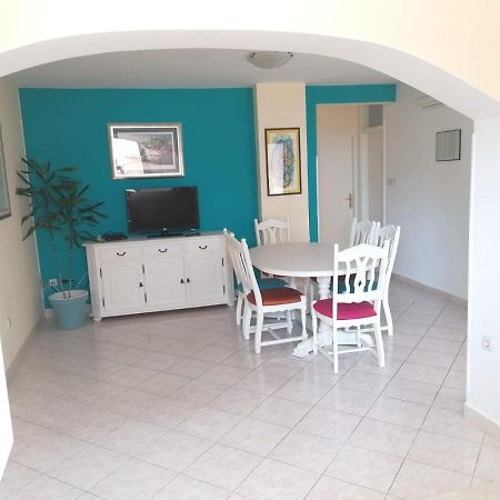 Apartmani Petricevic Supetar Zewnętrze zdjęcie