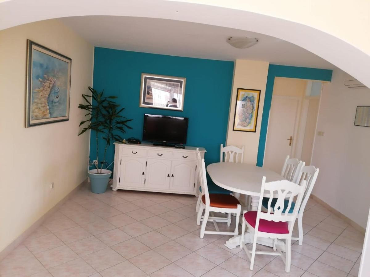 Apartmani Petricevic Supetar Zewnętrze zdjęcie