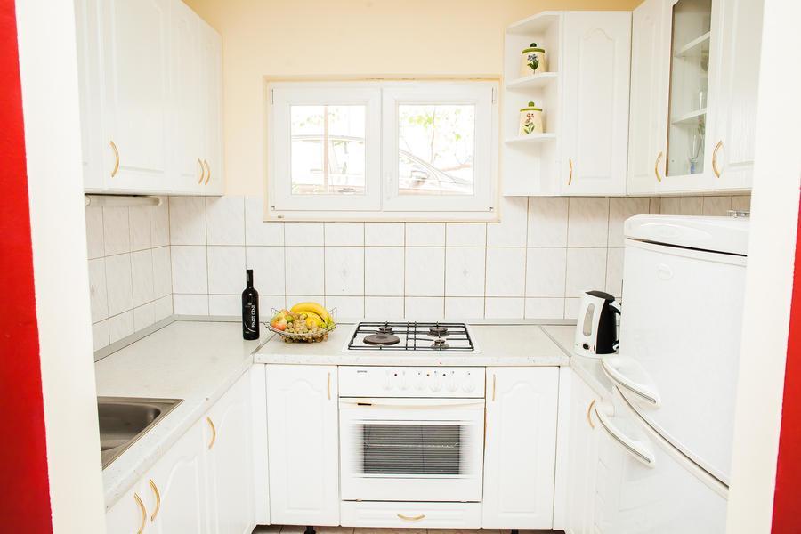 Apartmani Petricevic Supetar Zewnętrze zdjęcie