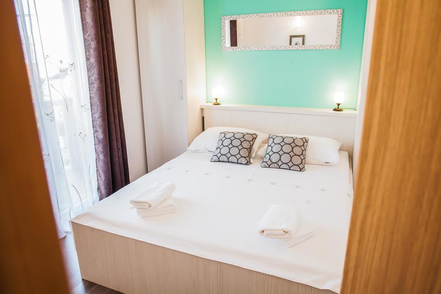 Apartmani Petricevic Supetar Zewnętrze zdjęcie