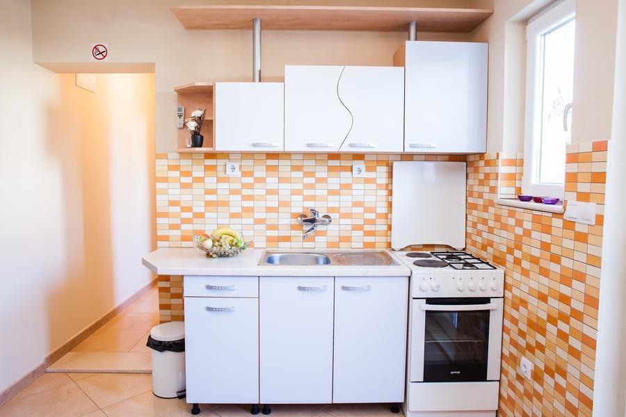 Apartmani Petricevic Supetar Zewnętrze zdjęcie